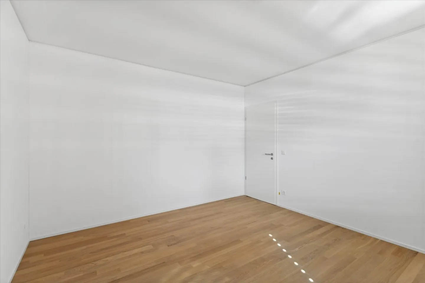 Appartement moderne de 4,5 pièces dans le centre-ville - Photo 8 sur 8