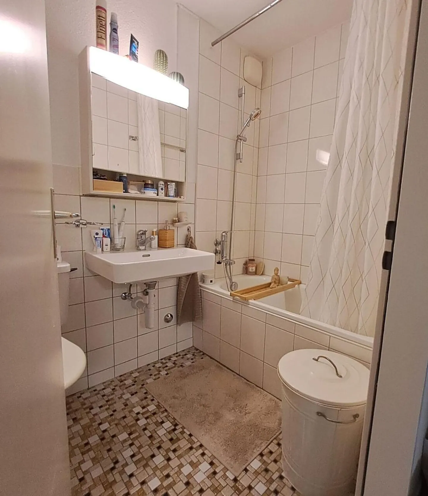 2 1/2 Room Apartment with Sunny Garden Terrace - Photo 4 of 8