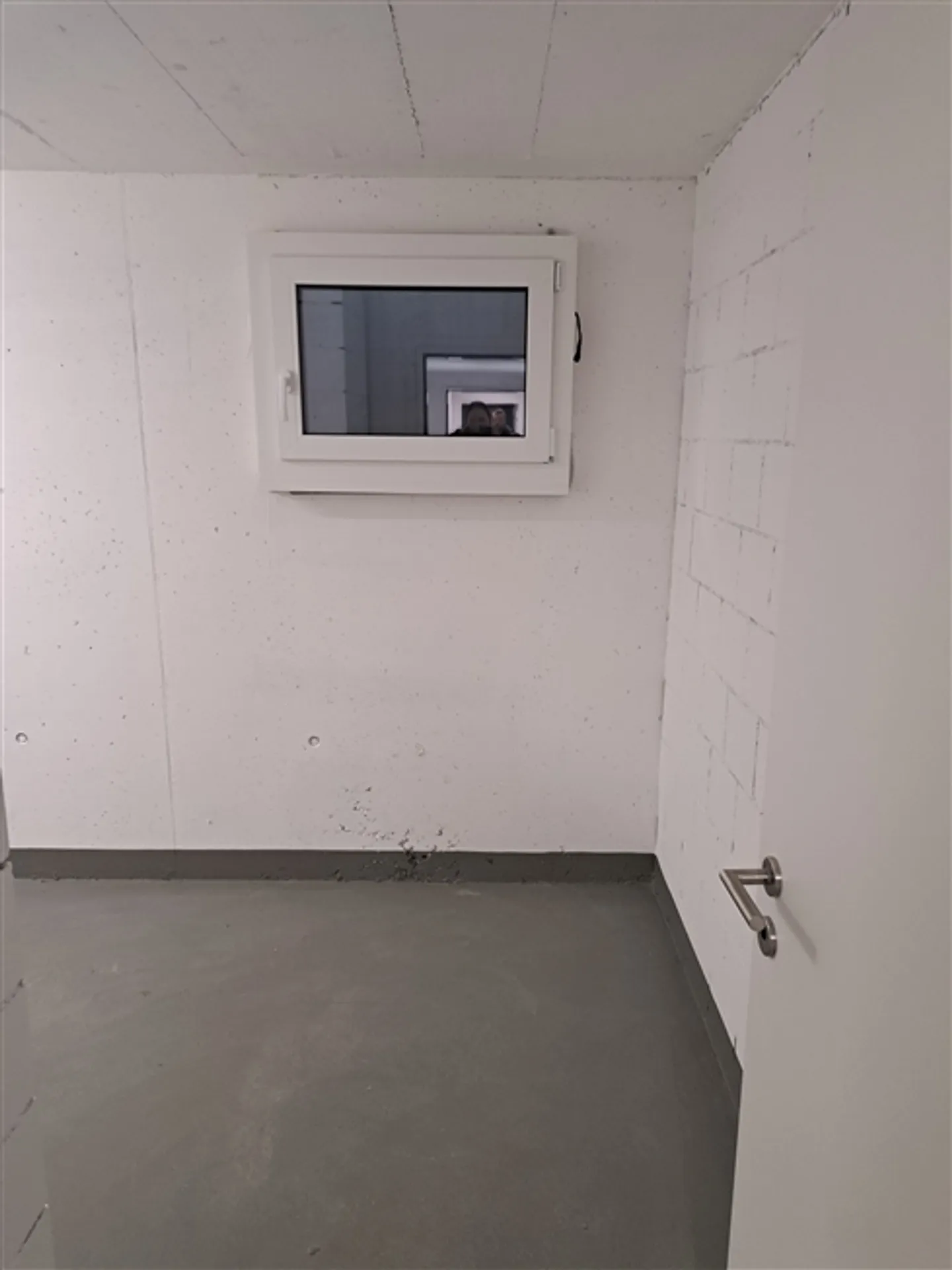 15 m² Stanza hobby/magazzino in nuovo edificio, comodamente in affitto a Seengen - Foto 3 di 5