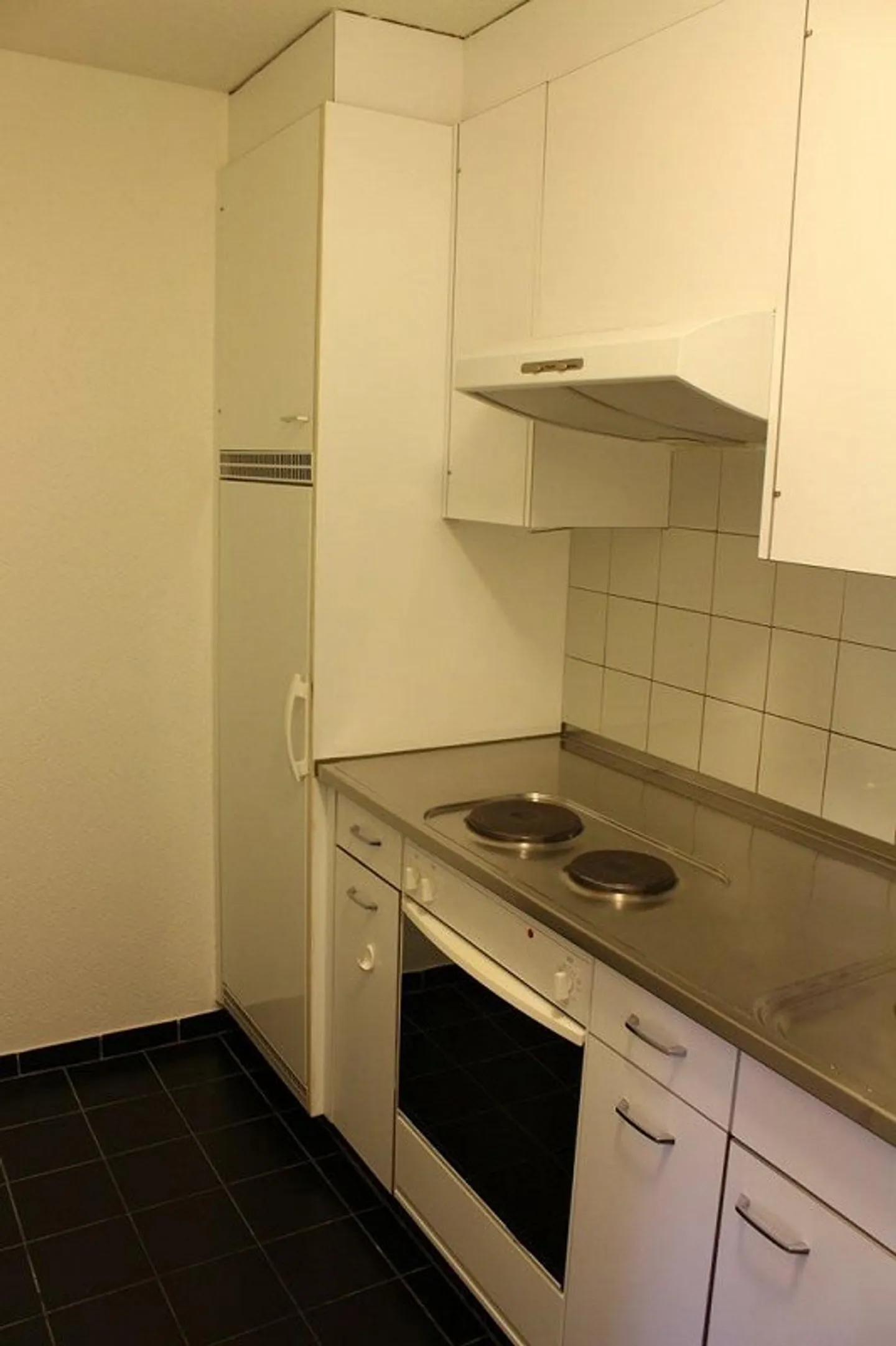 Cheap and Cozy / Storage Use Also Possible! - Photo 4 of 4