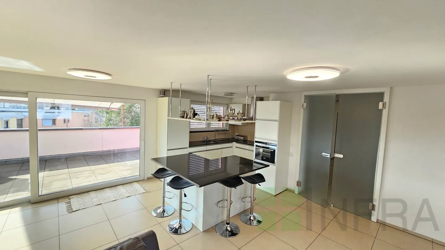 Living at the Top: 140 m² Penthouse with 128 m² Terrace - Photo 1 of 9