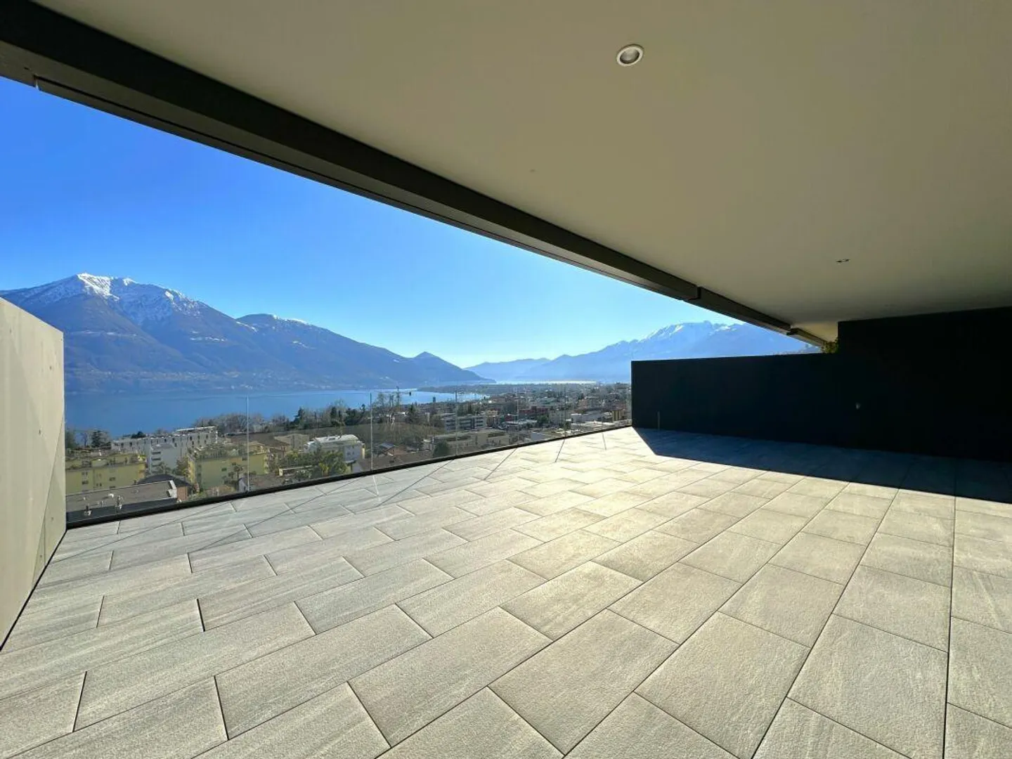 Vivere nel lusso a Minusio nella residenza Estate & Esplanade - Foto 2 di 15