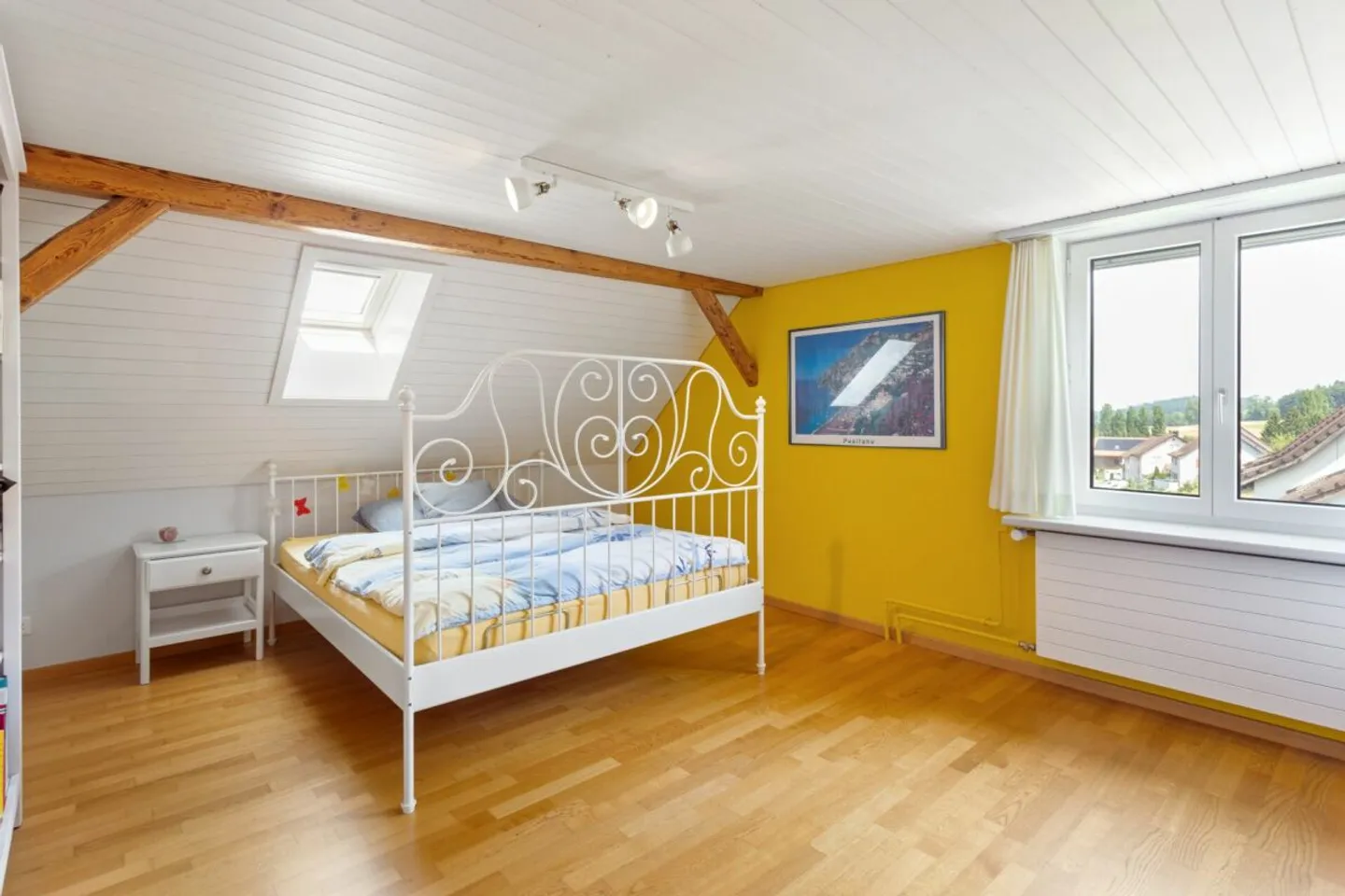 Casa unifamiliare con due appartamenti, ristrutturata nel 2020, con giardino idilliaco - vicino al centro del villaggio e alla scuola! - Foto 8 di 16