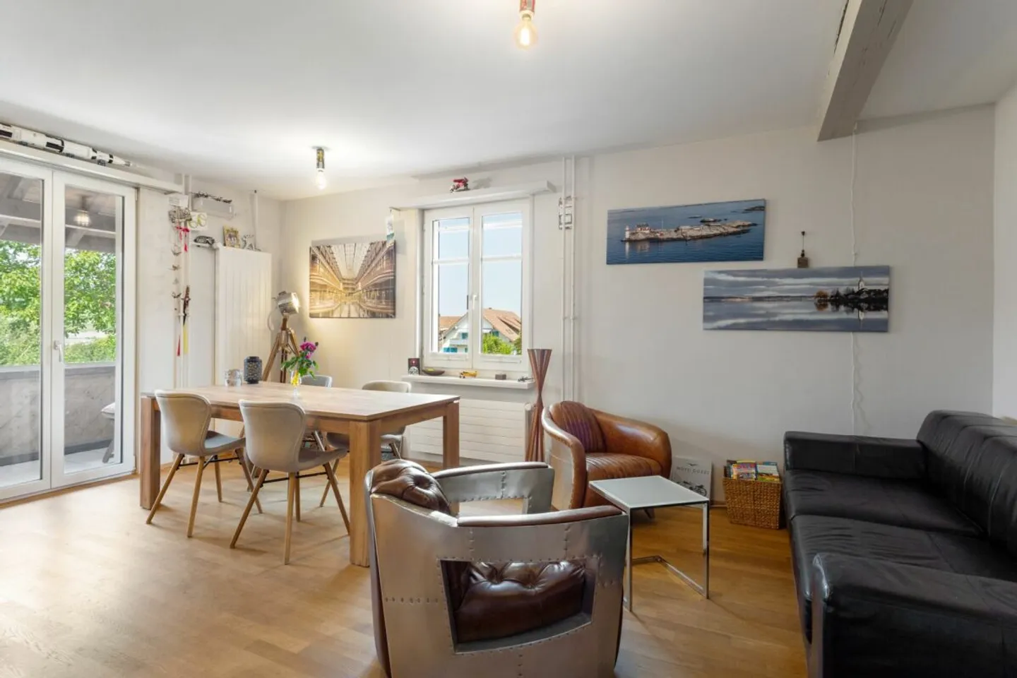 Casa unifamiliare con due appartamenti, ristrutturata nel 2020, con giardino idilliaco - vicino al centro del villaggio e alla scuola! - Foto 9 di 16