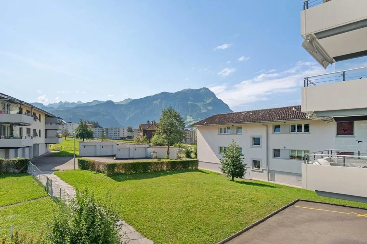 Charmante Wohnung mit Bergblick - Foto 8 von 10