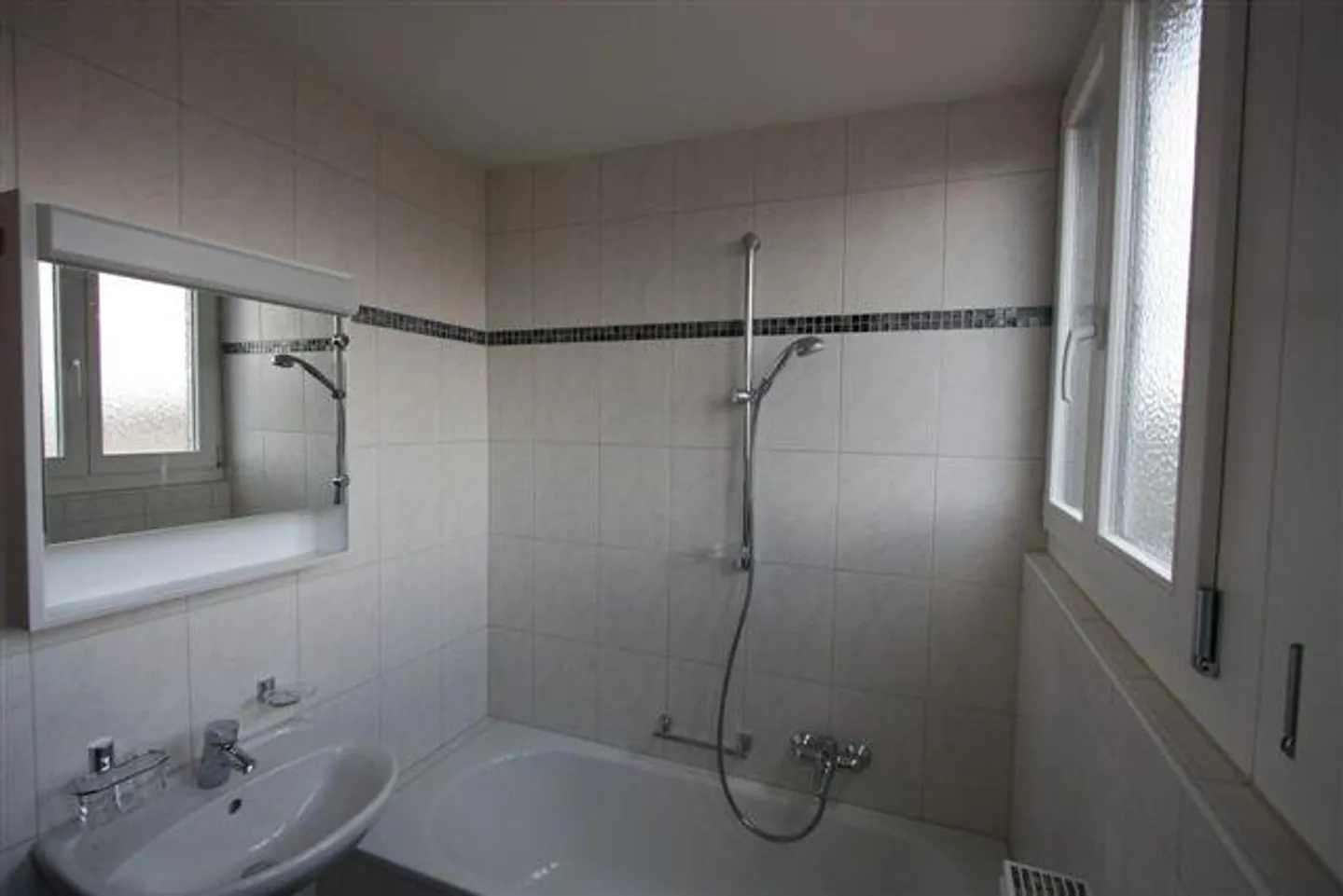 Penthouse moderne, lumineux et spacieux - Photo 5 sur 6