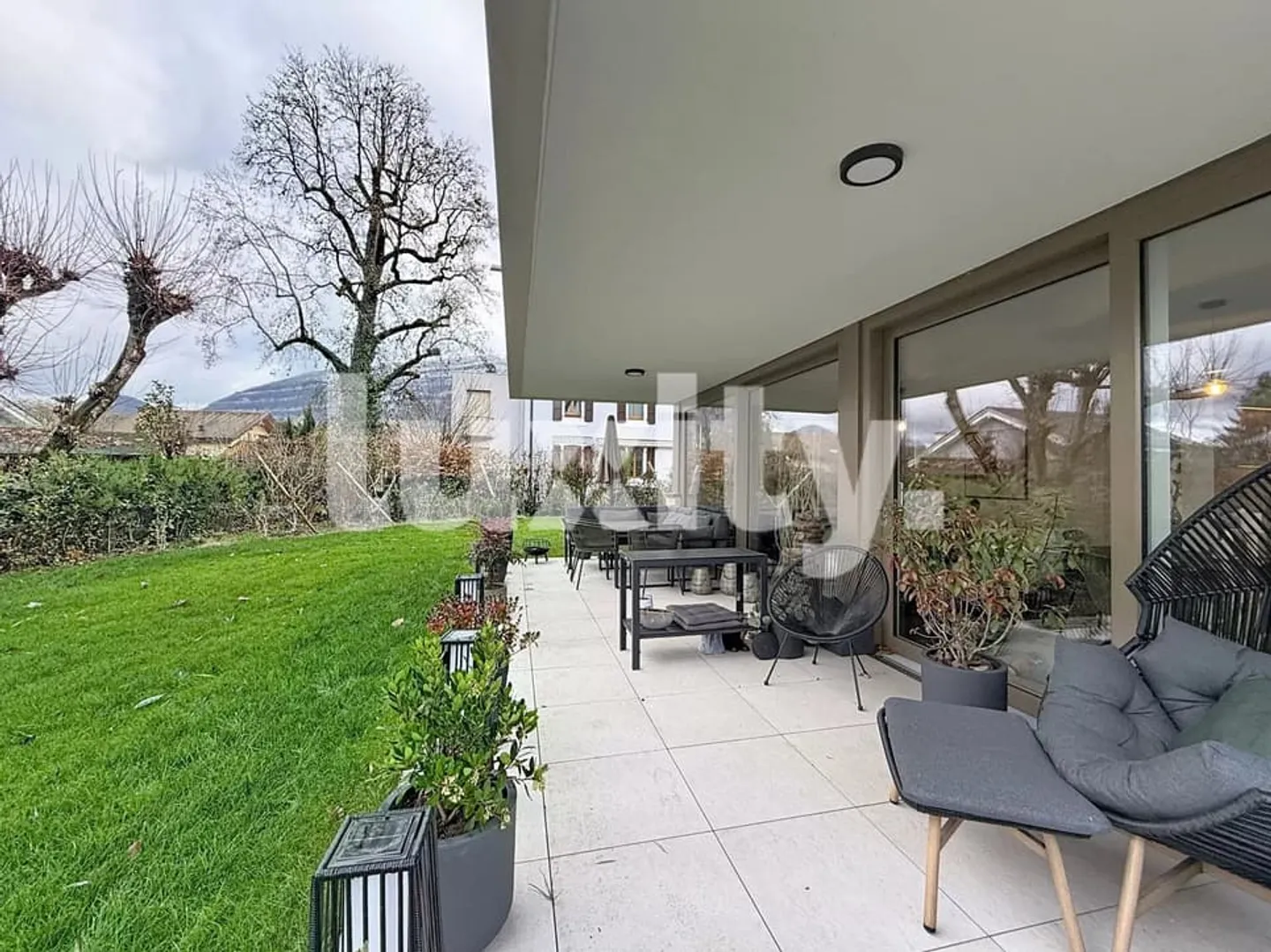 Nuova residenza? Superbo appartamento al piano giardino con spazio esterno eccezionale - Foto 4 di 4