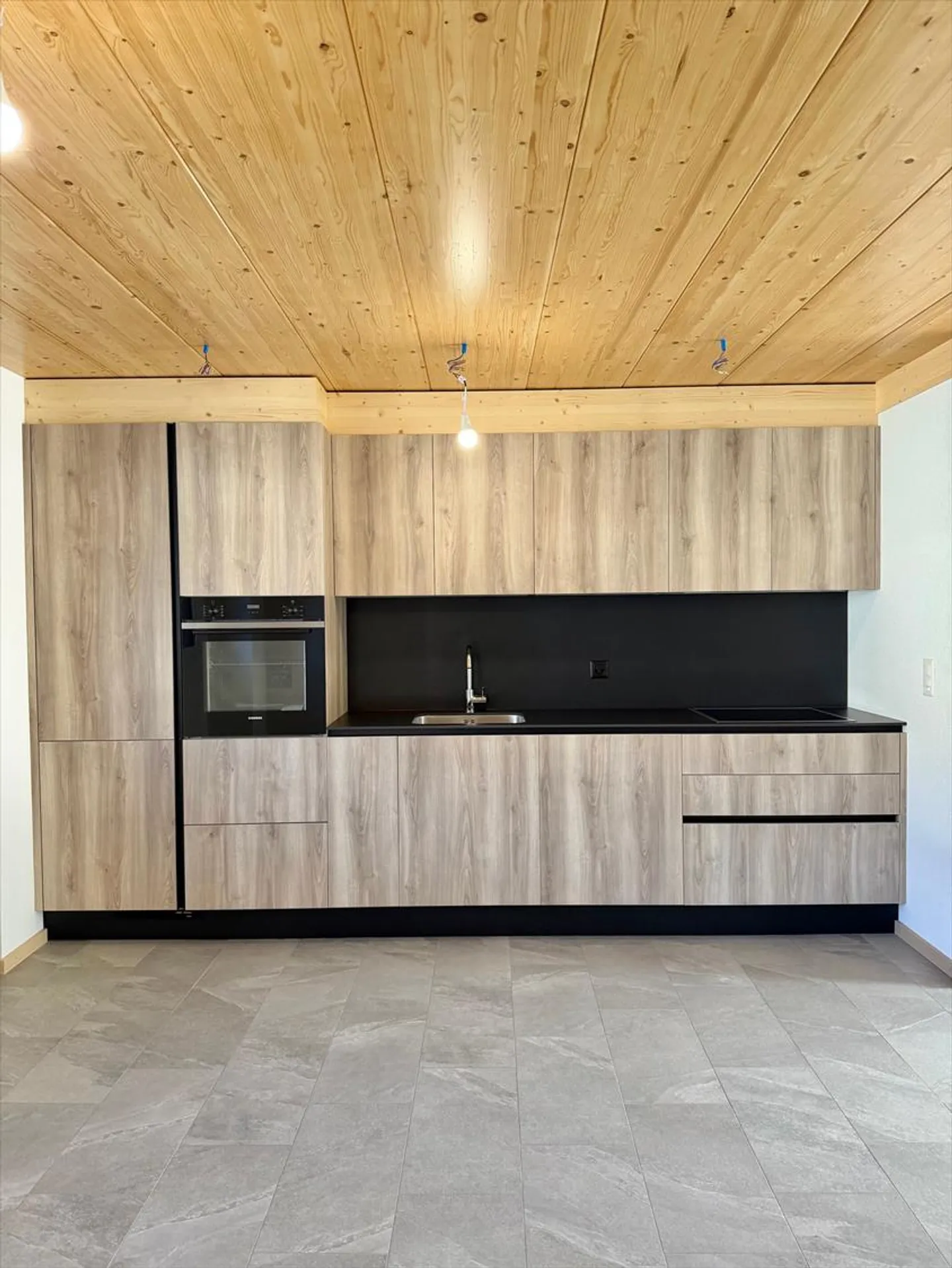 Appartamento in vendita - Foto 6 di 11