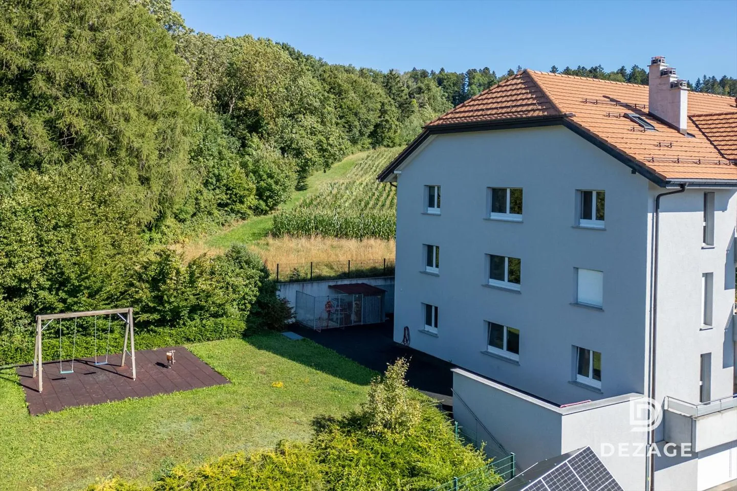 Large Family Apartment with Garden, 5 Minutes from Romont - Photo 12 of 13
