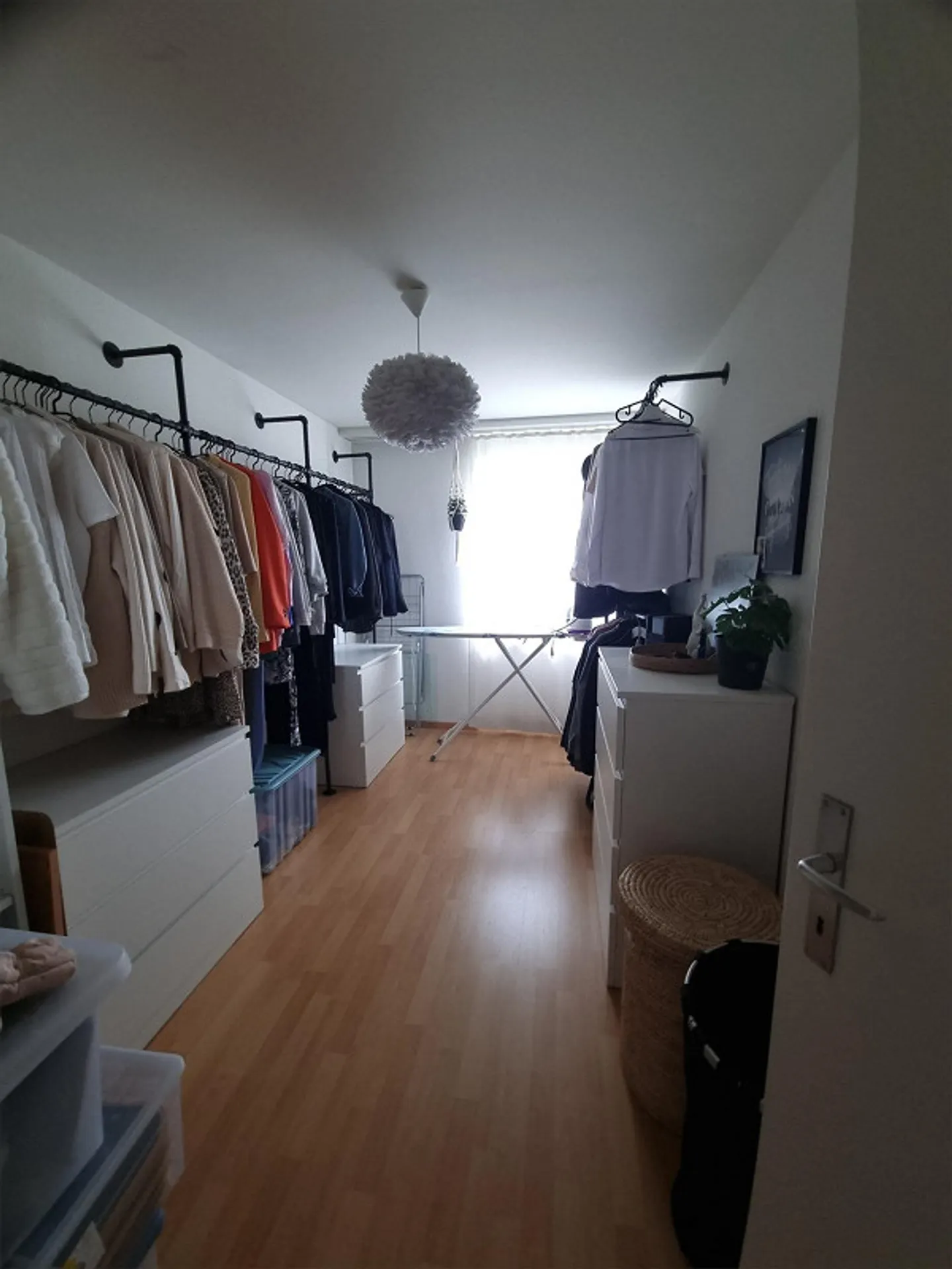 4 Room Apartment - Photo 4 of 7