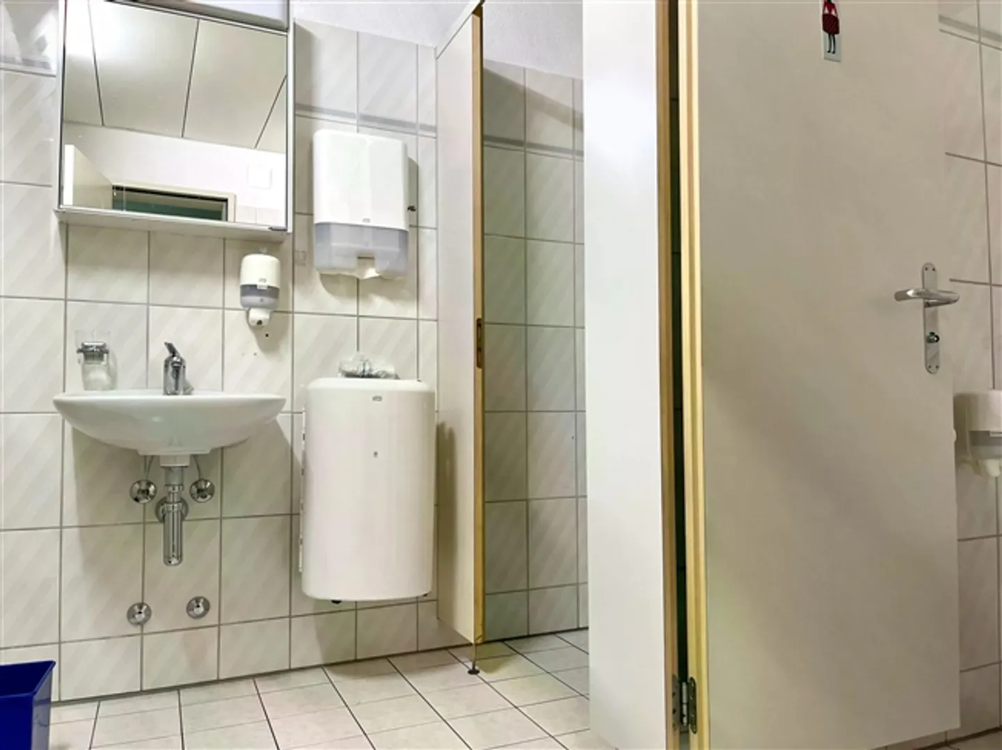 «212 m² Bürofläche mit Fensterfront in Aarau mieten» - Foto 10 von 11