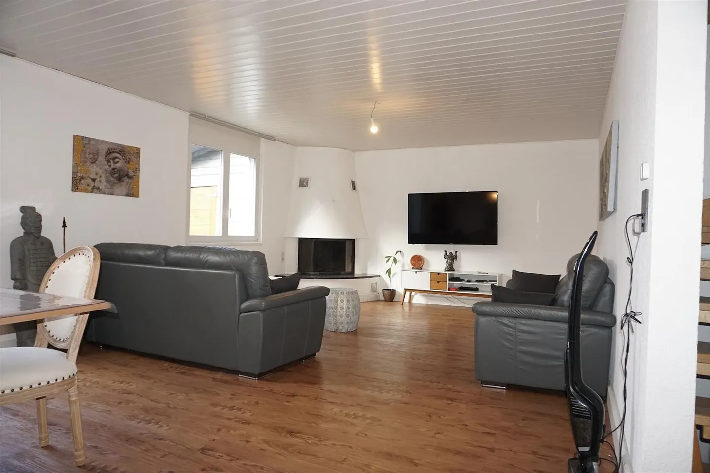 6-room house - Photo 3 of 13