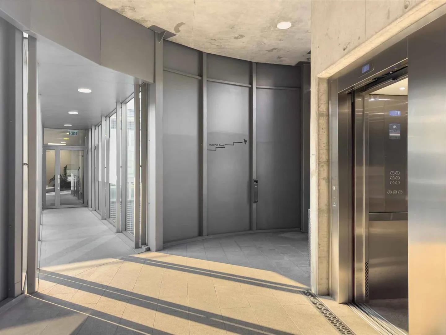 Bureau lumineux de 174m² à Carouge - Photo 7 sur 9