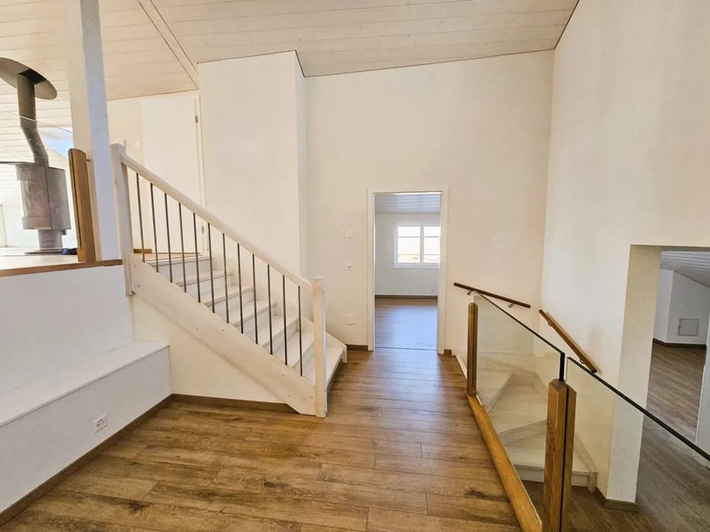 Atypische Wohnung mit Terrasse bei Sonnenuntergang - Foto 6 von 10