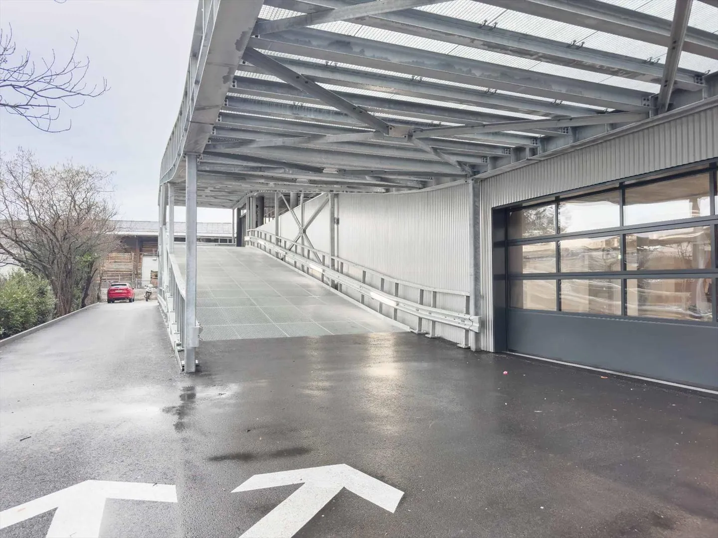 Werkstatt / Showroom / Vielseitige Fläche – 750 m² teilbar – Meyrin, Industriezone - Foto 6 von 9