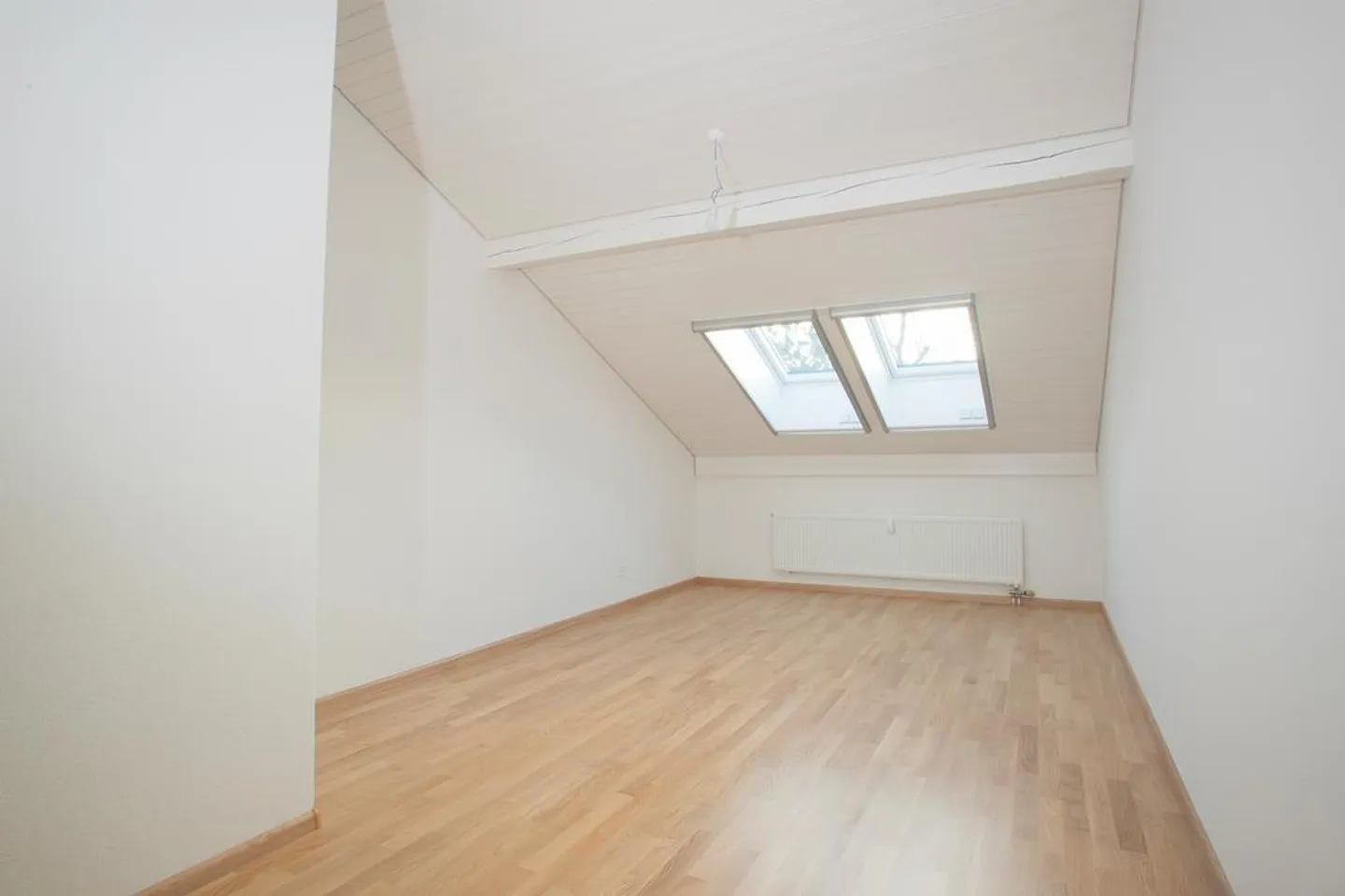Appartement sous les combles spacieux de 3,5 pièces à Münchenstein - Photo 7 sur 8