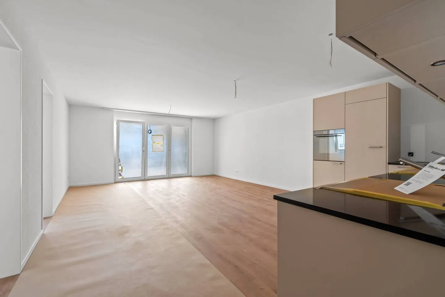 Première location - Appartements neufs exclusifs de 3,5 pièces dans le beau Tuggen SZ - Photo 11 sur 13