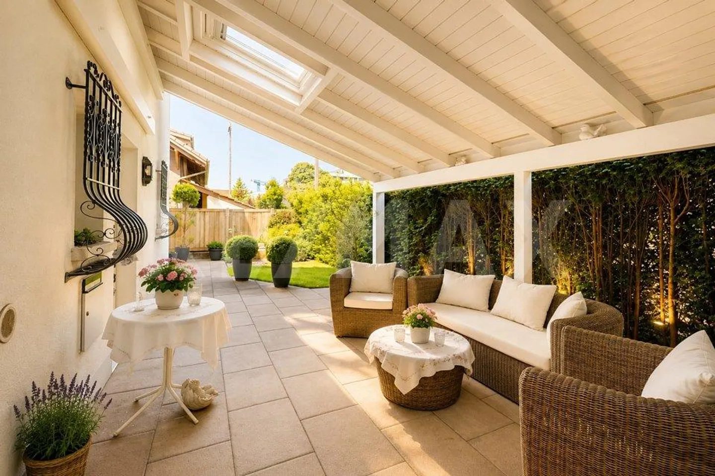 Charming single-family house with well-kept garden and high living quality - Photo 1 of 11