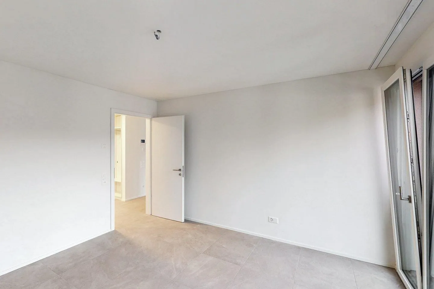 Morella Massagno - 2.5 pièces dans une zone stratégique - Photo 10 sur 12