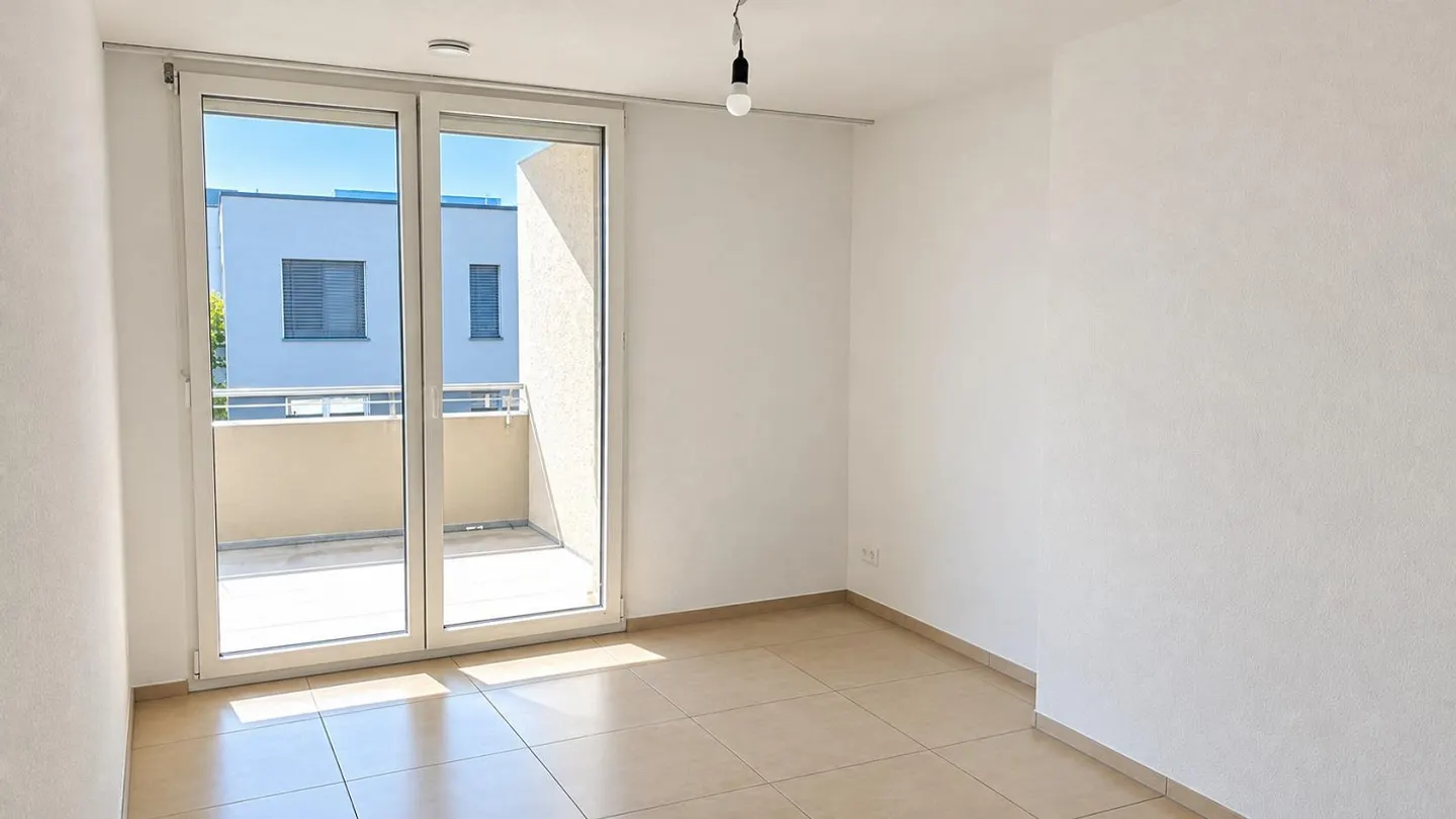 Bright 2.5-room apartment with sunny balcony - Photo 5 of 7
