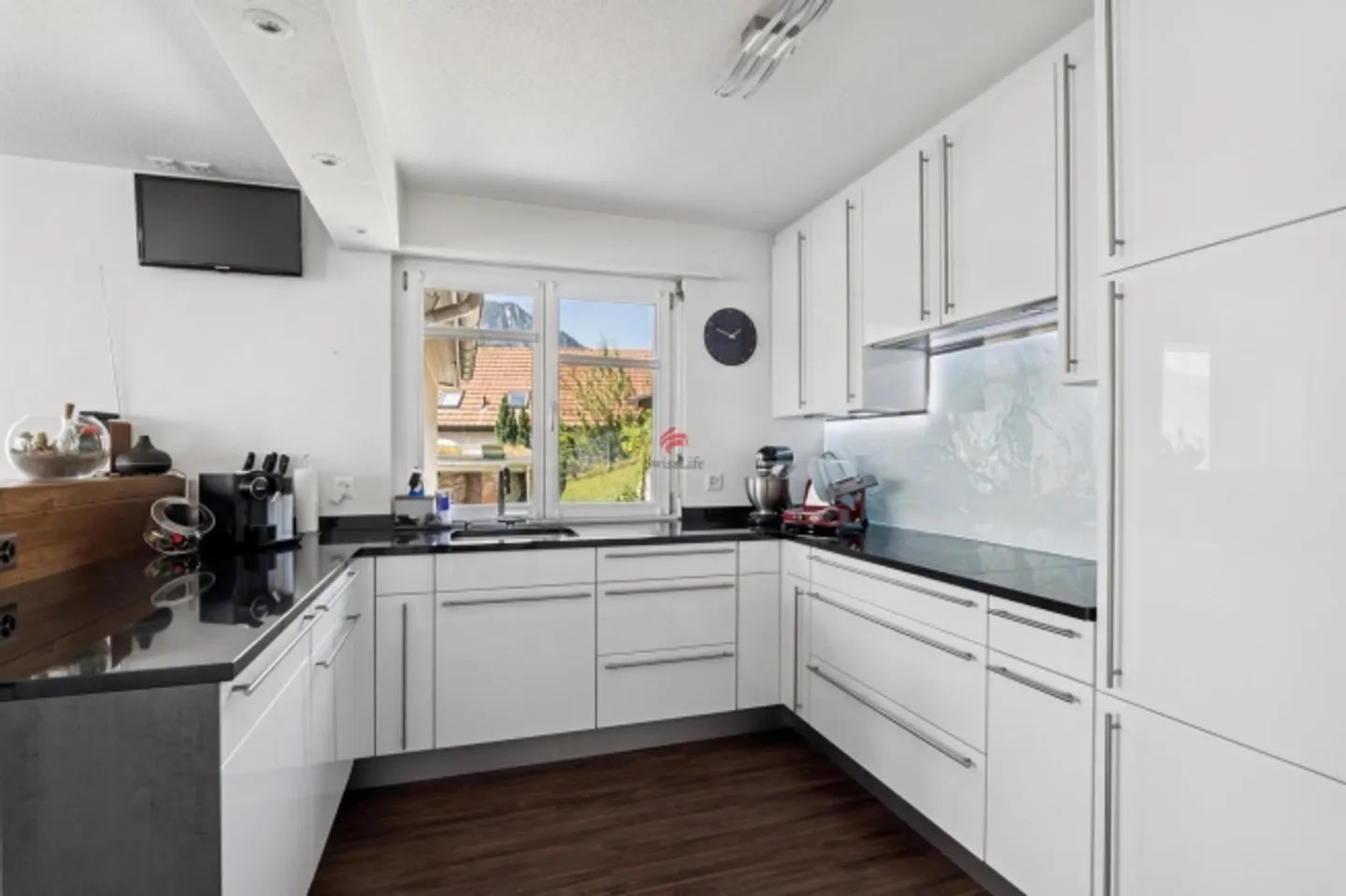 Your oasis of well-being with pool and large garden is waiting for you! - Photo 9 of 20