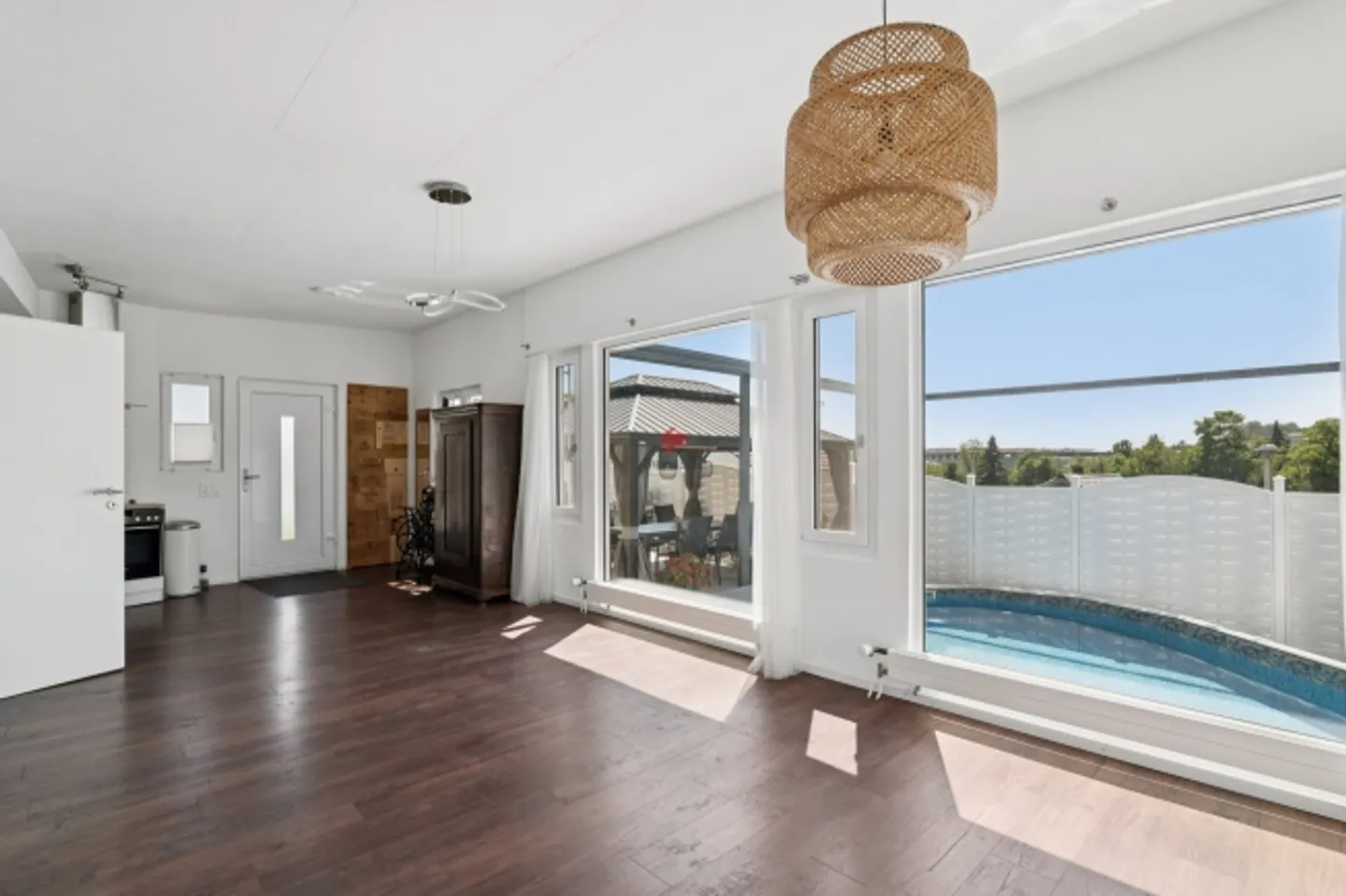 Your oasis of well-being with pool and large garden is waiting for you! - Photo 20 of 20