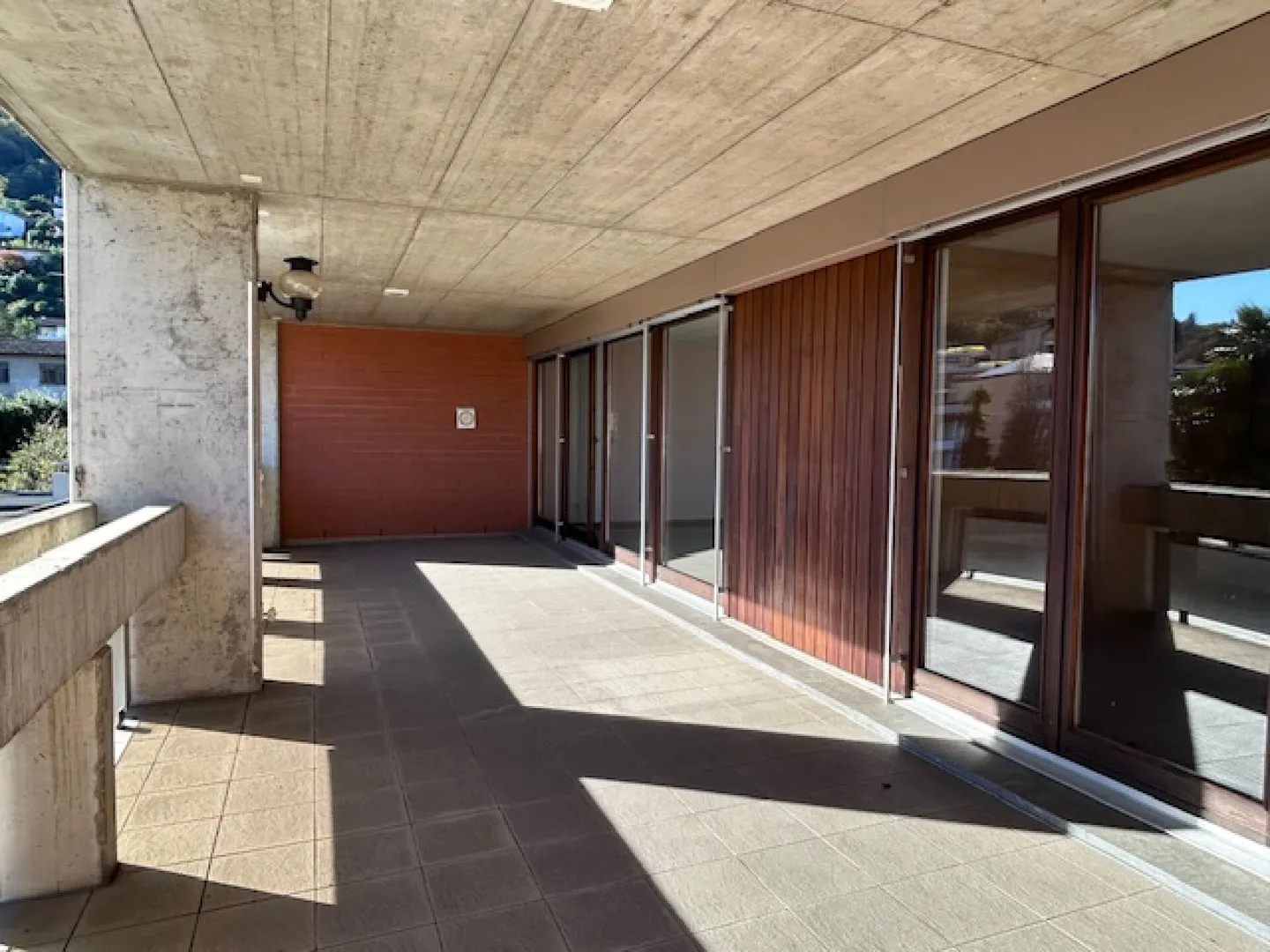 ELEGANT 4.5-ROOM APARTMENT with COVERED TERRACE 40sqm - Photo 16 of 16