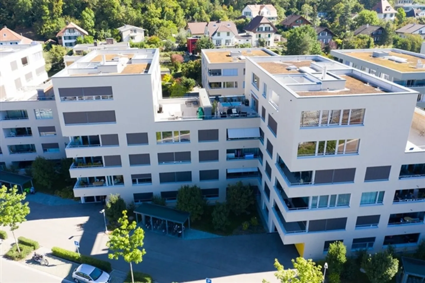 Appartamento moderno di 3,5 stanze con balcone alla stazione di Lyss - Foto 12 di 12