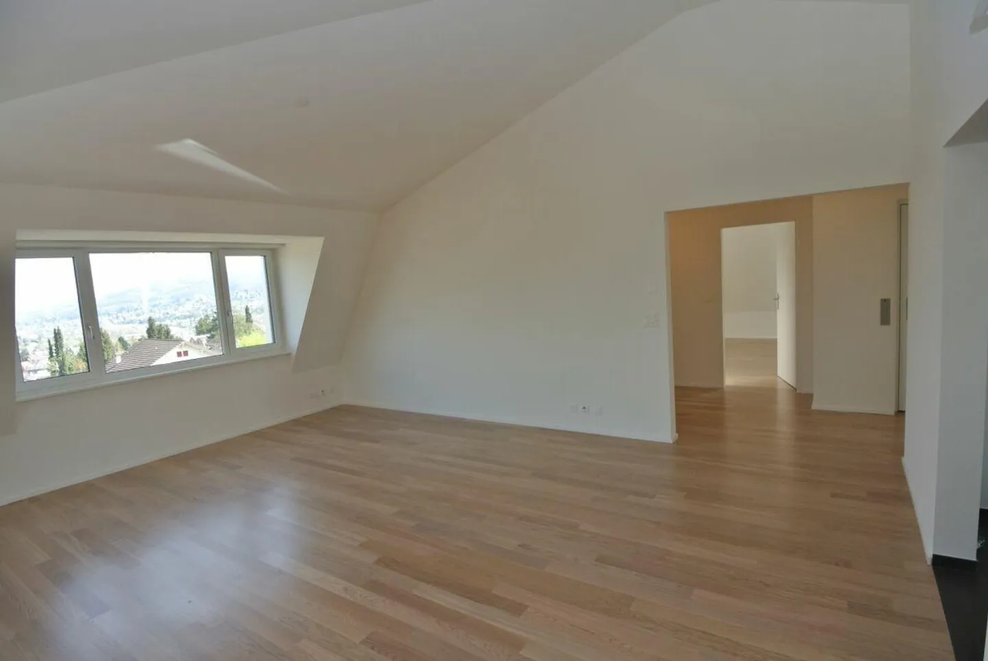 Modernes Penthouse mit Balkon - Foto 5 von 7