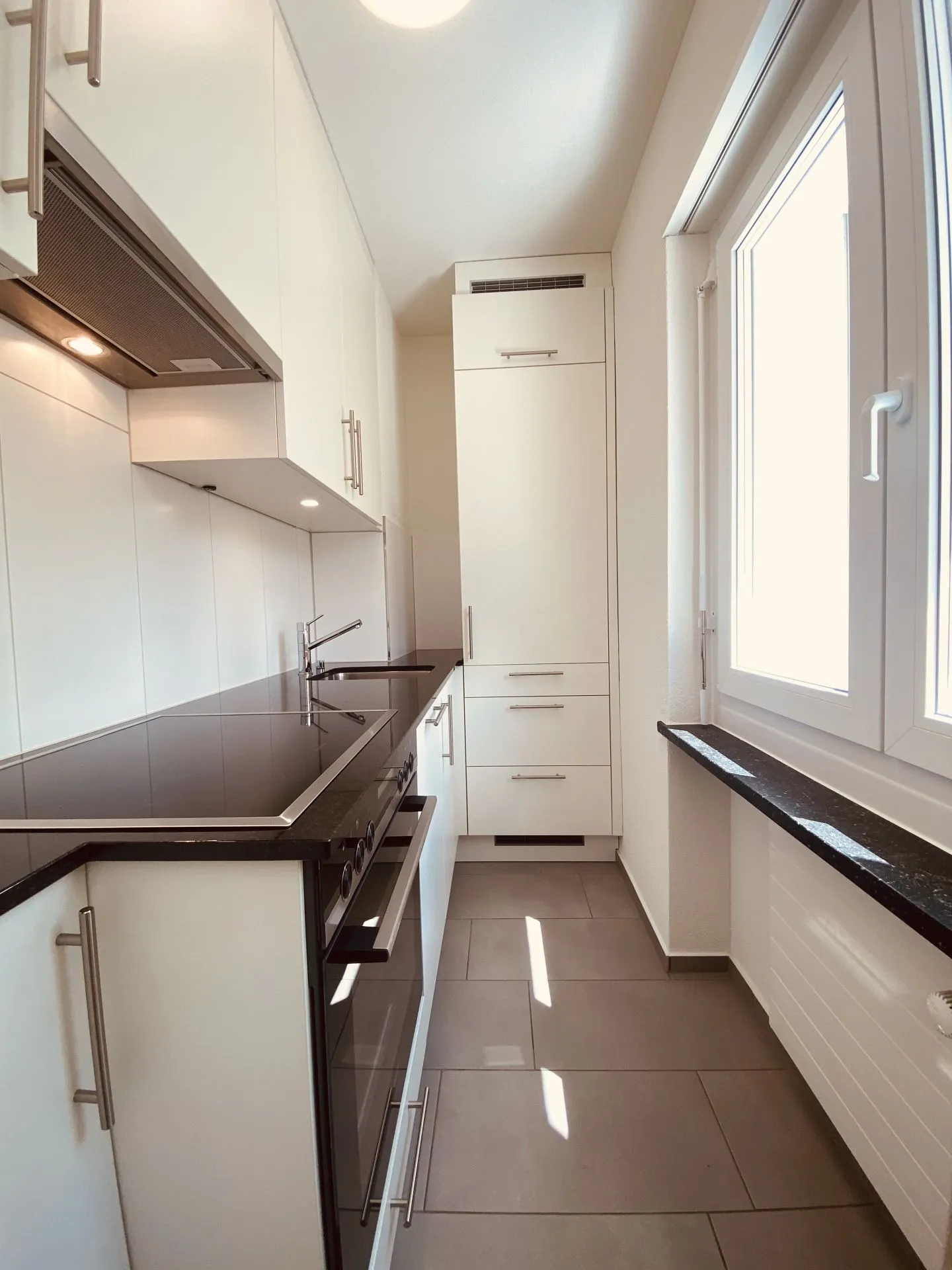3.OG-mitte Nr. 2032, Total sanierte Single Wohnung - Foto 2 von 4