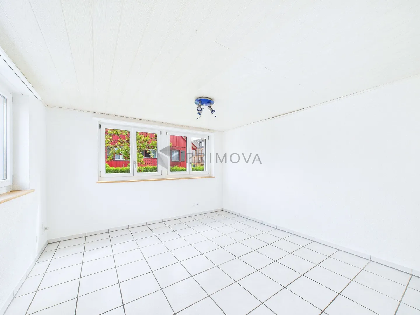 Single-family house in a quiet location in Fruthwilen - Photo 5 of 13