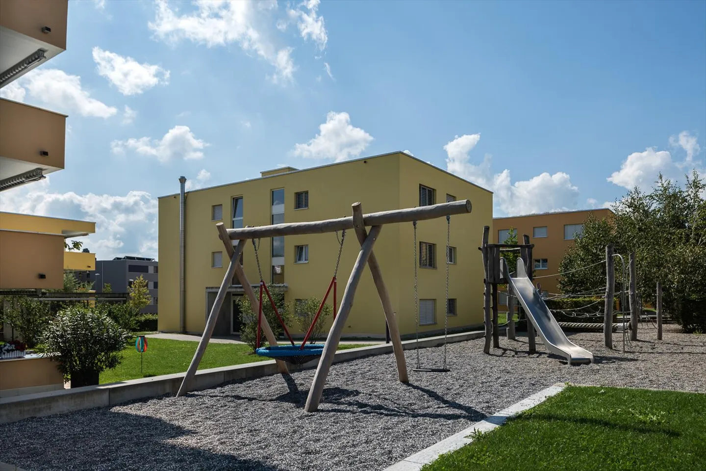 Suchen Sie eine Wohnung für Ihre Familie? - Dann sind Sie hier richtig! - Photo 1 sur 13