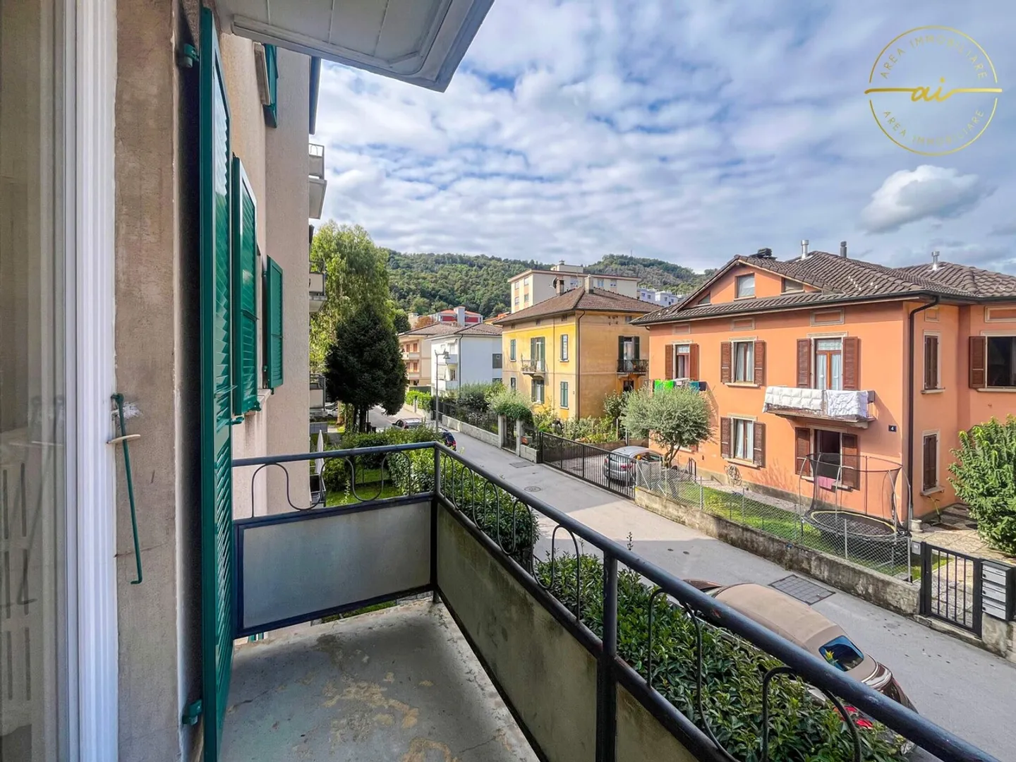 APPARTAMENTO 3.5 LOCALI CON DOPPIO BALCONE - Foto 7 di 9