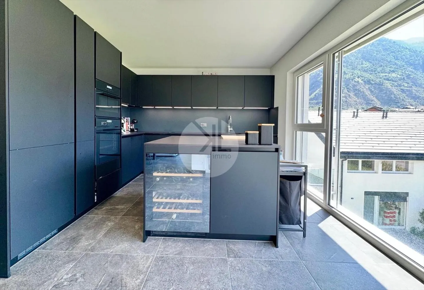 Riddes – Excellent, spacieux et lumineux avec grande terrasse et suite parentale - Photo 4 sur 13