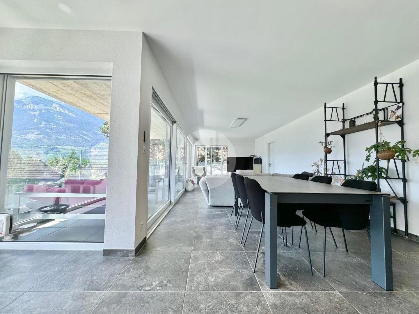 Riddes – Excellent, spacieux et lumineux avec grande terrasse et suite parentale - Photo 7 sur 13