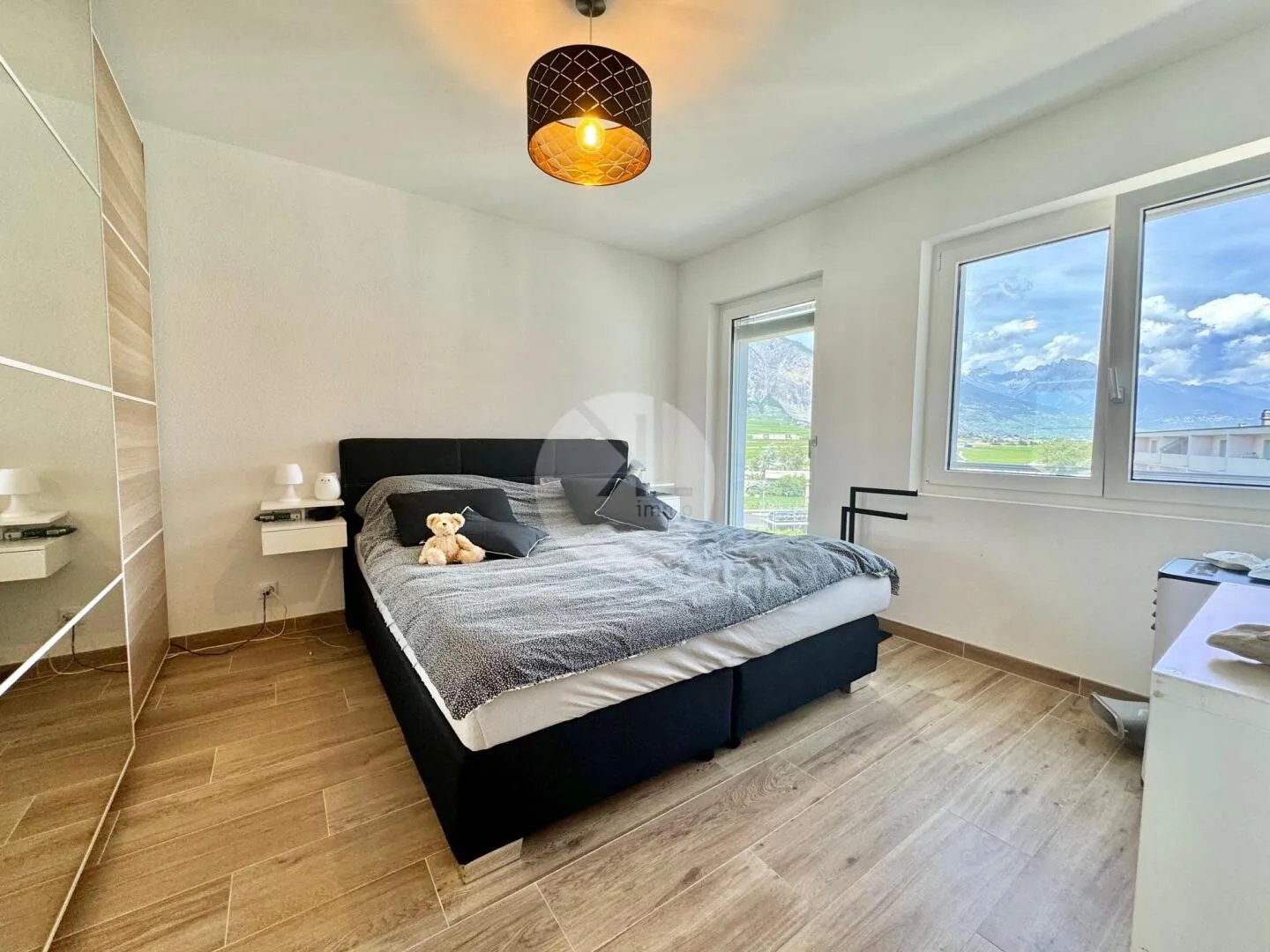 Riddes – Excellent, spacieux et lumineux avec grande terrasse et suite parentale - Photo 9 sur 13