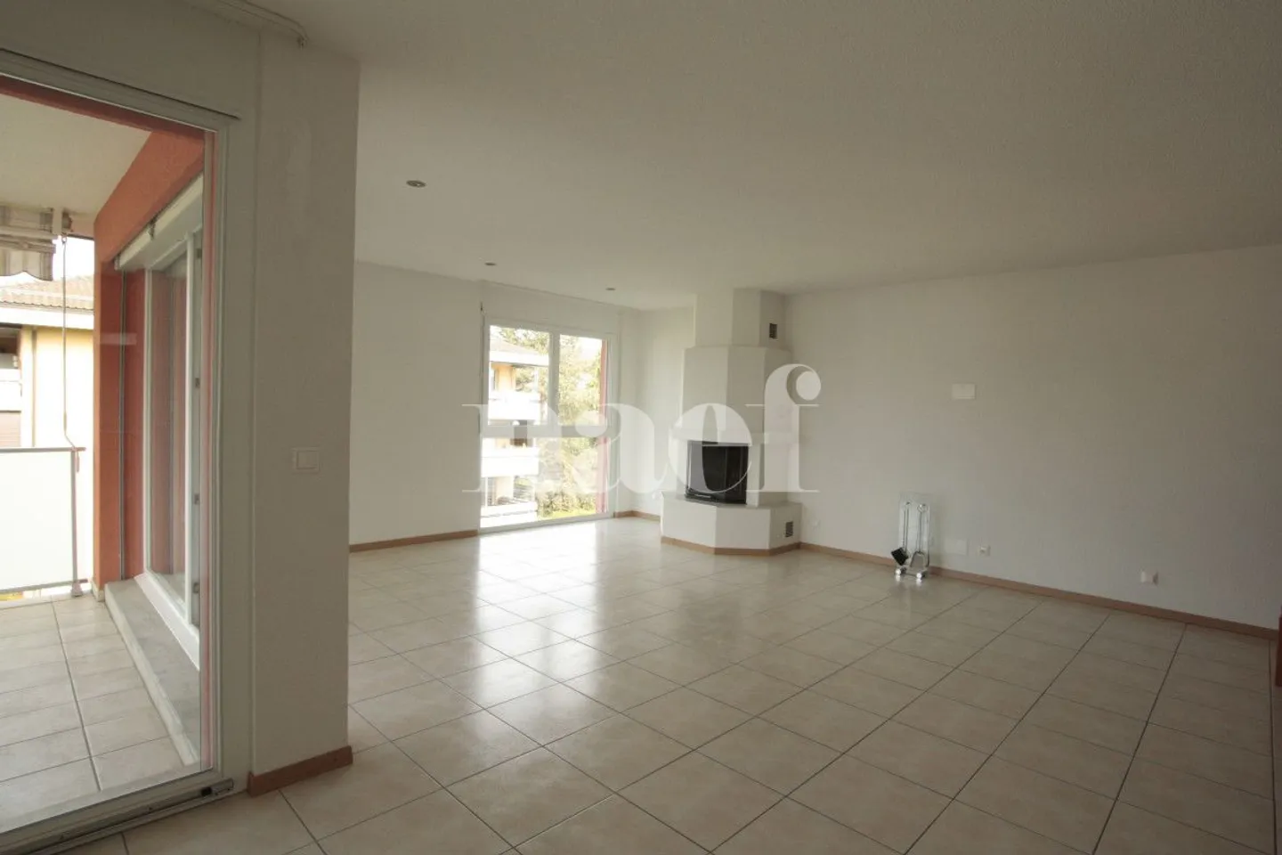 Appartamento 5.5 stanze - Foto 1 di 10