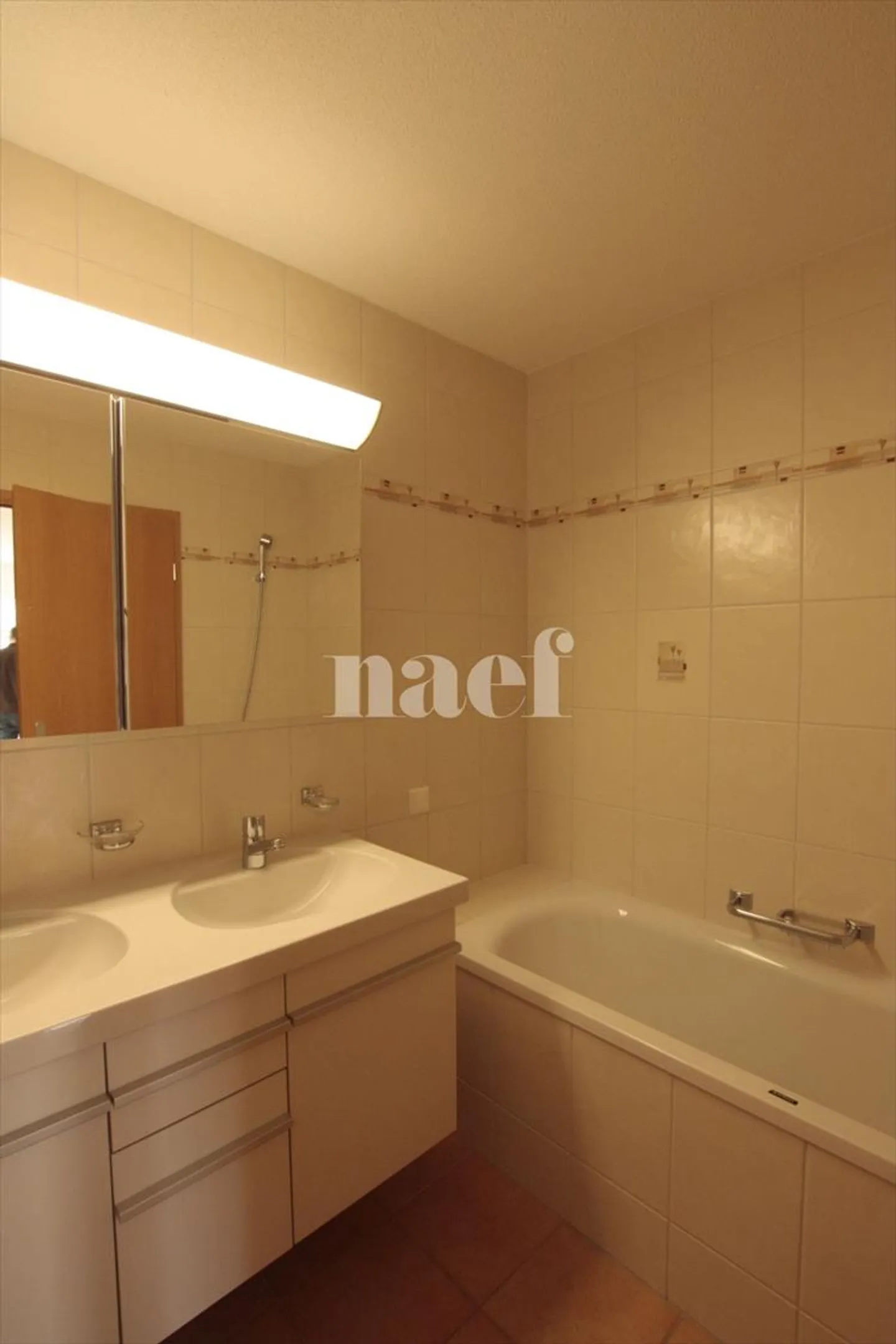 Appartamento 5.5 stanze - Foto 9 di 10