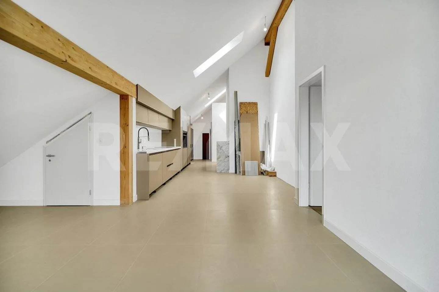 4,5-Zimmer-Wohnung - Foto 2 von 10