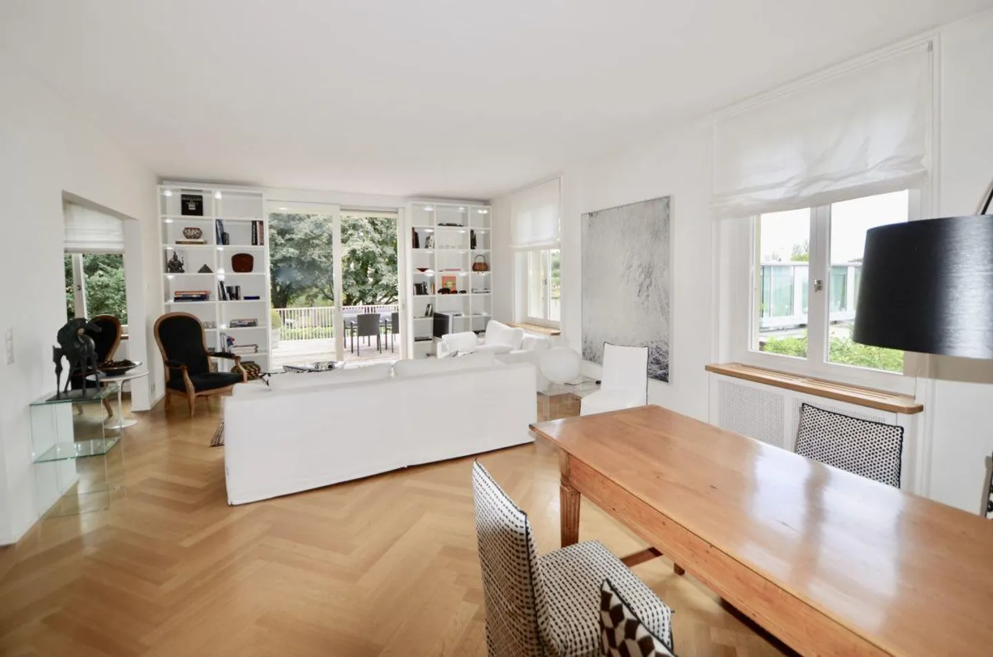 Möbliert: Gediegene Gästewohnung in herrschaftlicher Villa - Foto 3 von 14