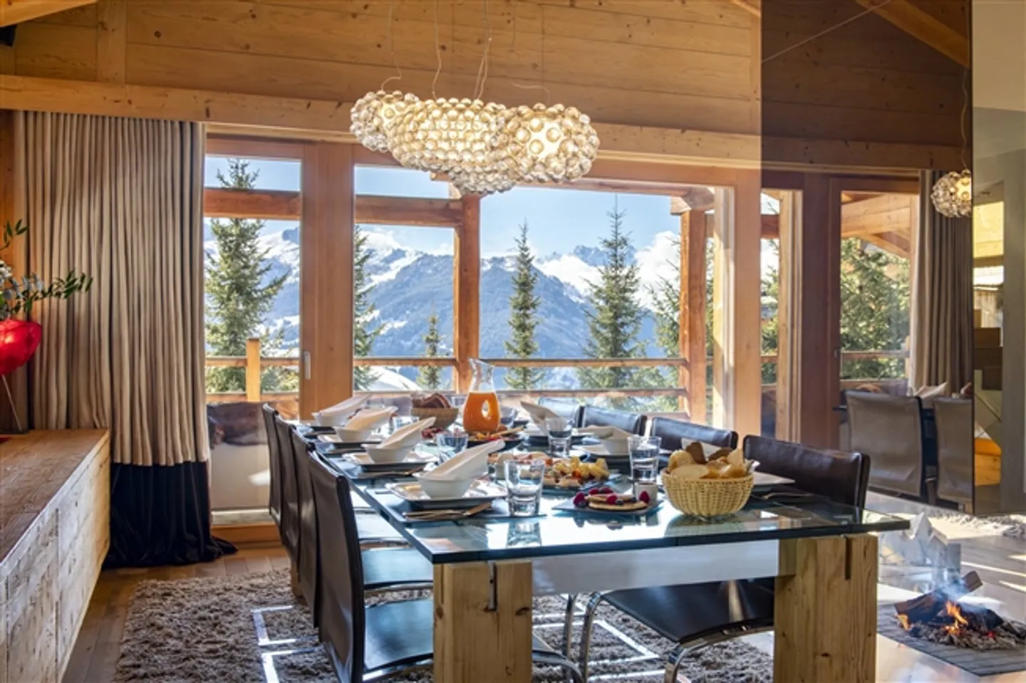 Spa Chalet | Luxury Chalet with Spectacular Views - Photo 5 of 13