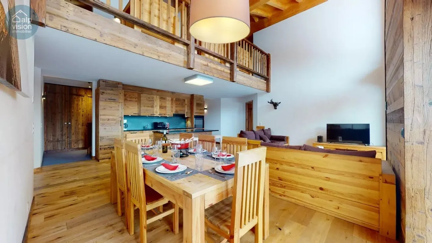 EINZIGARTIGES DUPLEX 5.5 ZIMMER SKI IN / SKI OUT - Foto 2 von 13