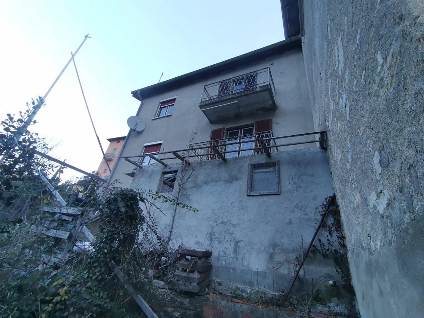 Casa singola in affitto - Foto 2 di 12