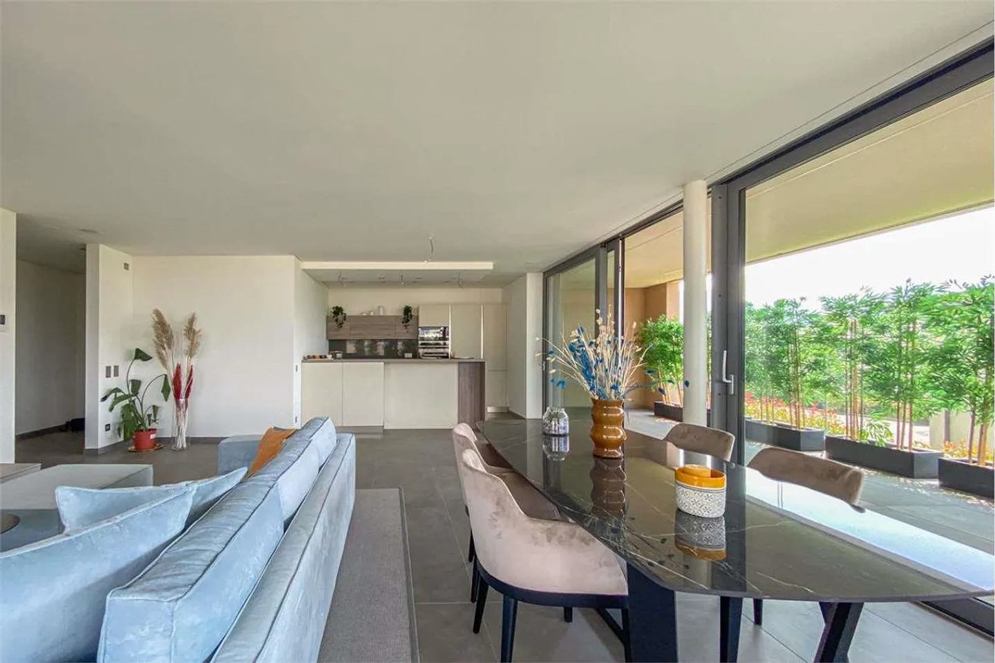 Modernes Apartment mit großer Terrasse - Foto 3 von 10