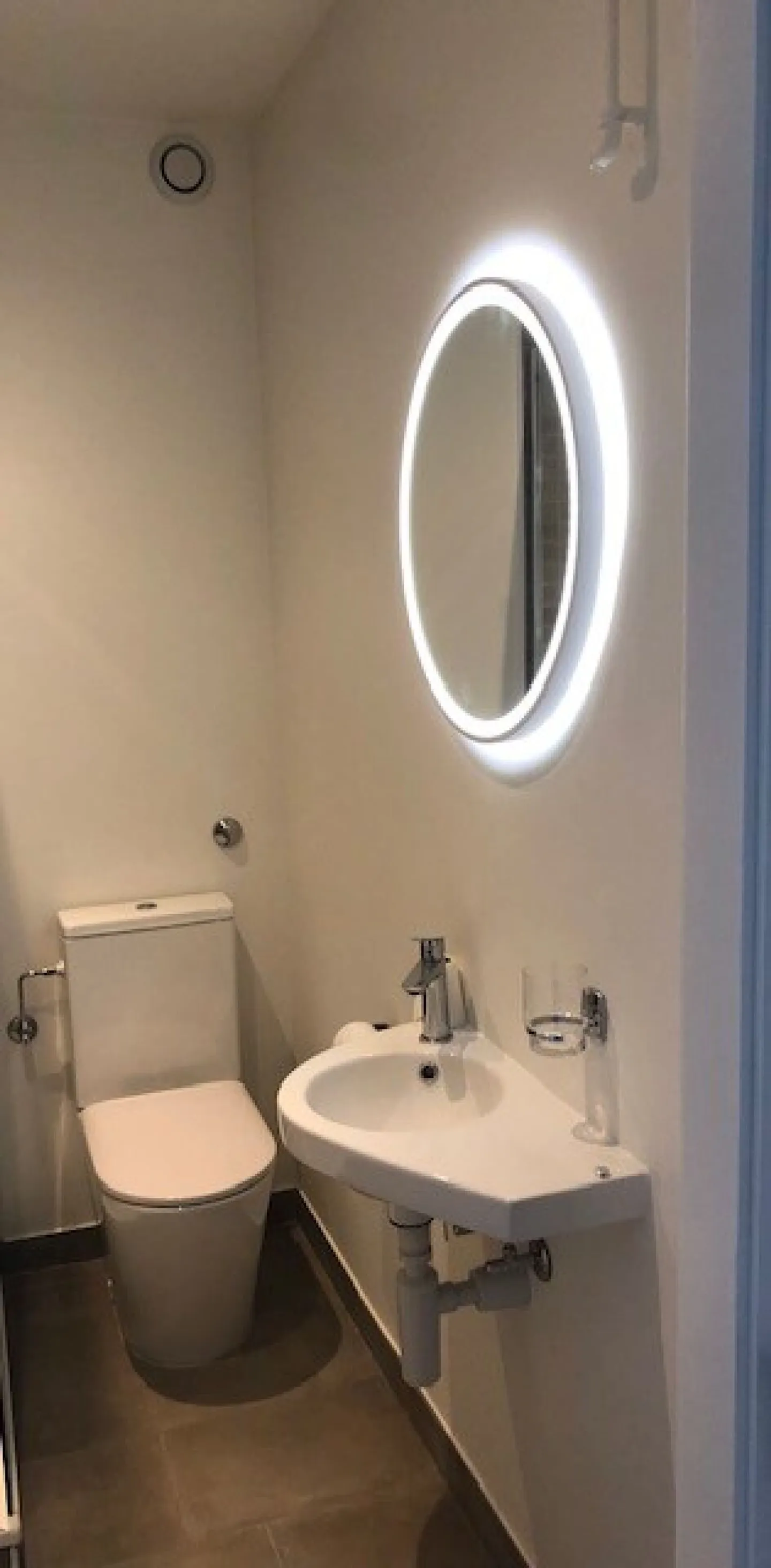 Envers 49 - 2nd West 3-room renovated - Photo 2 of 6