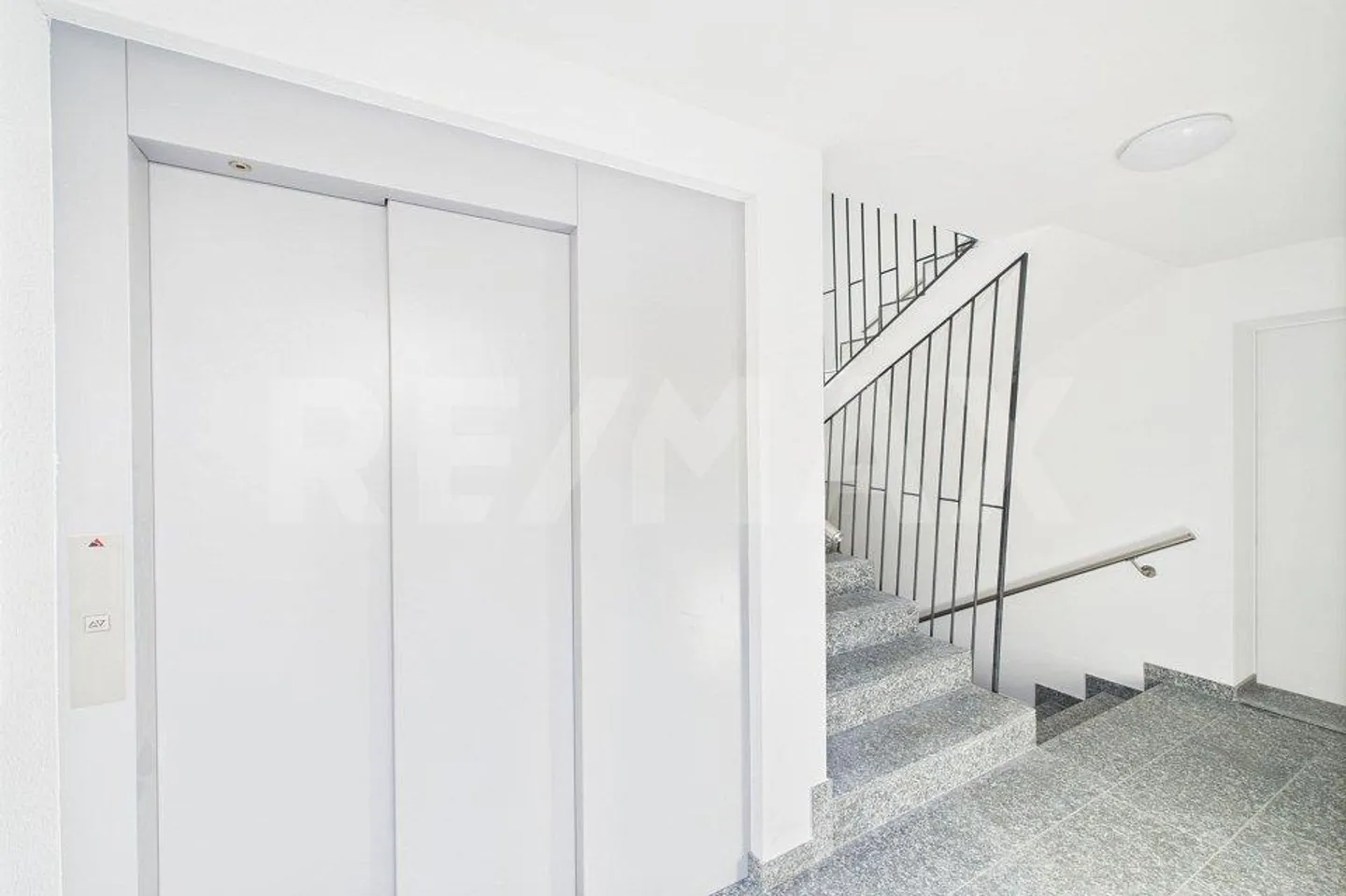 «Nuova costruzione - appartamento di 31/2 locali con giardino» - Foto 3 di 13