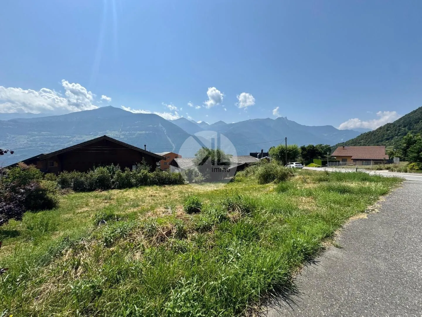 Parcelle libre de mandat - à Chamoson - Photo 1 sur 7