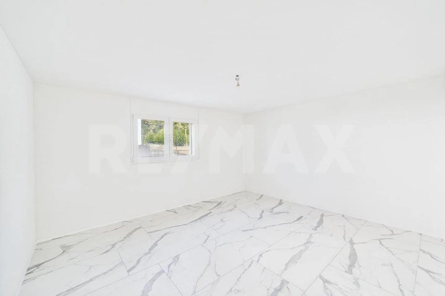 «Nuova costruzione - appartamento di 31/2 locali con giardino» - Foto 13 di 13