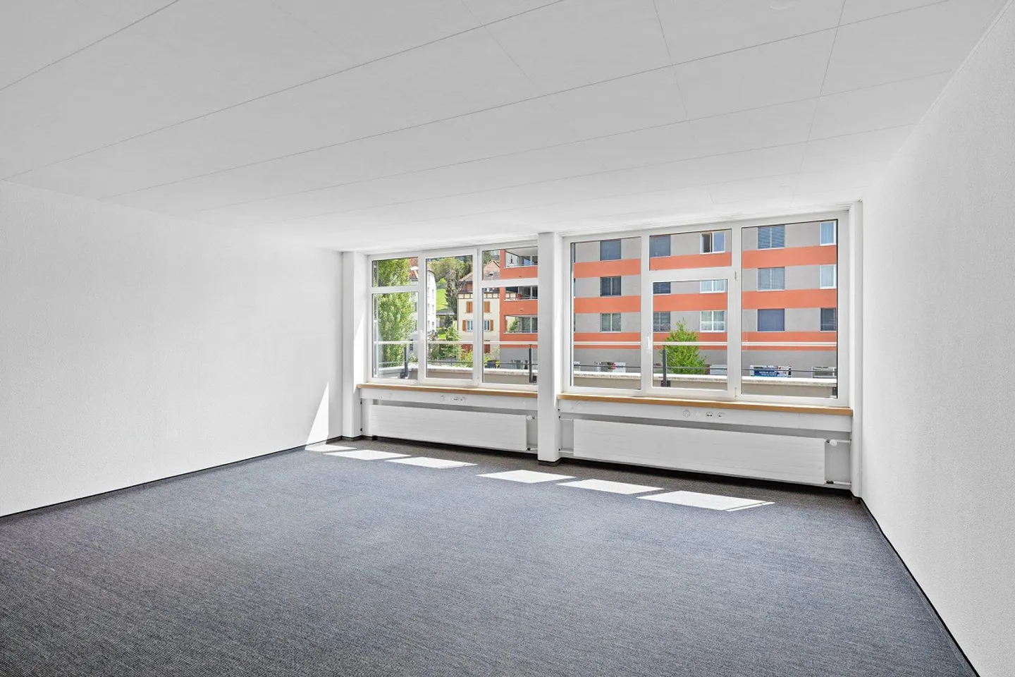 Moderne Büroräume zur Miete - Foto 3 von 10