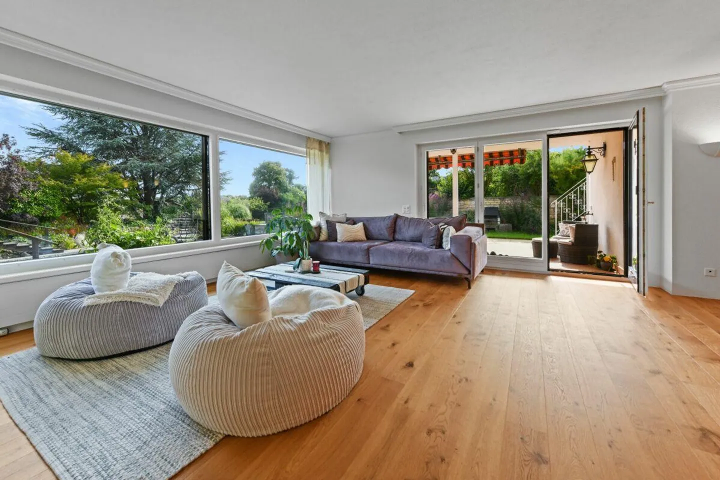 Villa con appartamento, piscina e vista panoramica - una casa piena di possibilità - Foto 3 di 30